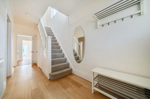 Entrance hall shot 2- click for photo gallery